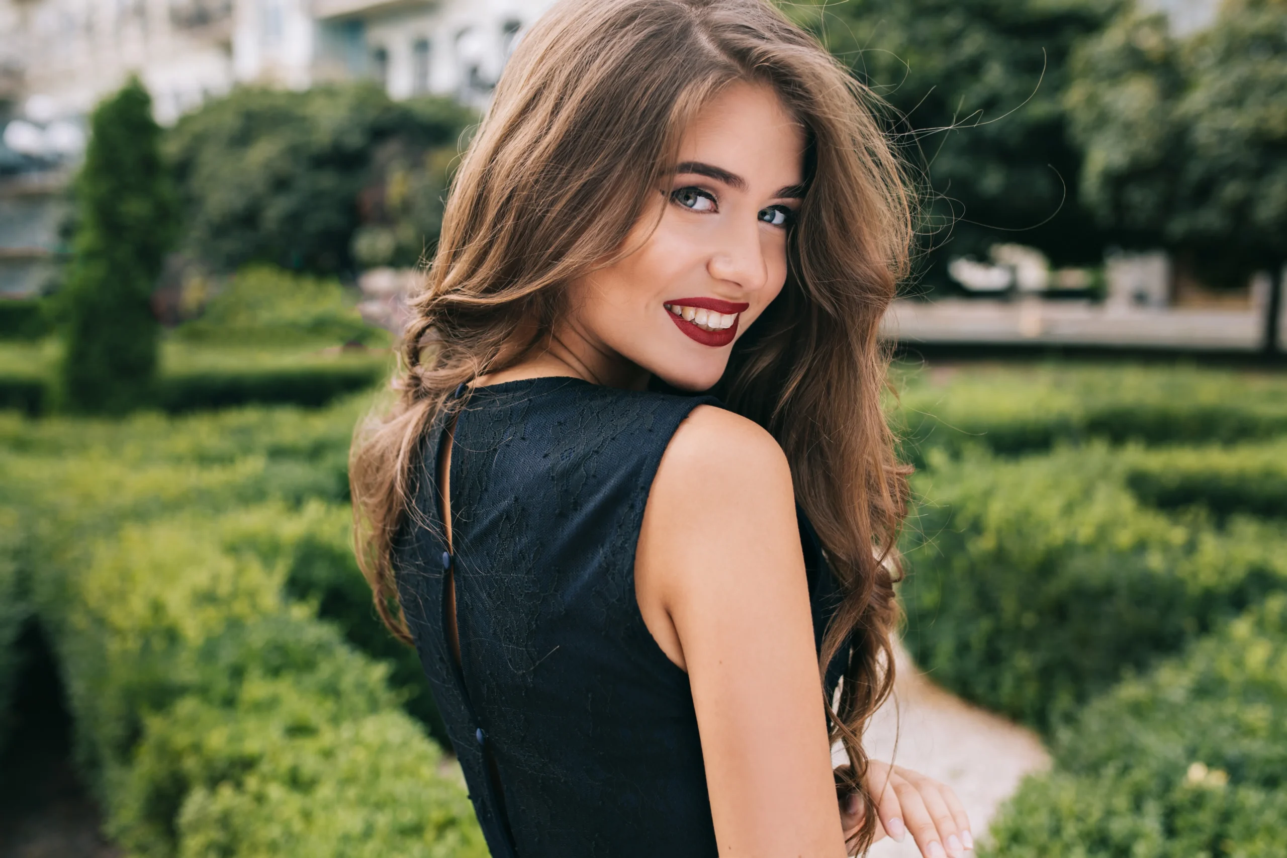 علامات الجمال عند المرأة