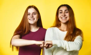 أسرار العلاقات الناجحة بين النساء