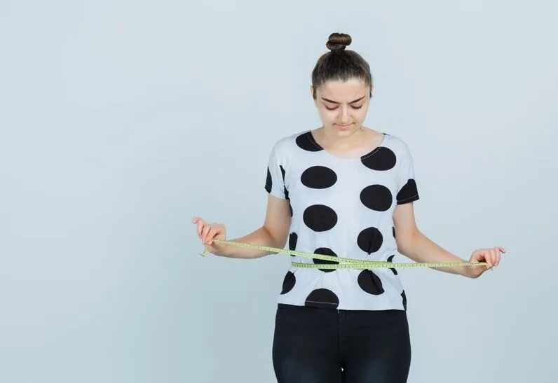 خطوات لتعزيز الثقة بالنفس بعيدًا عن معايير الجمال التقليدية