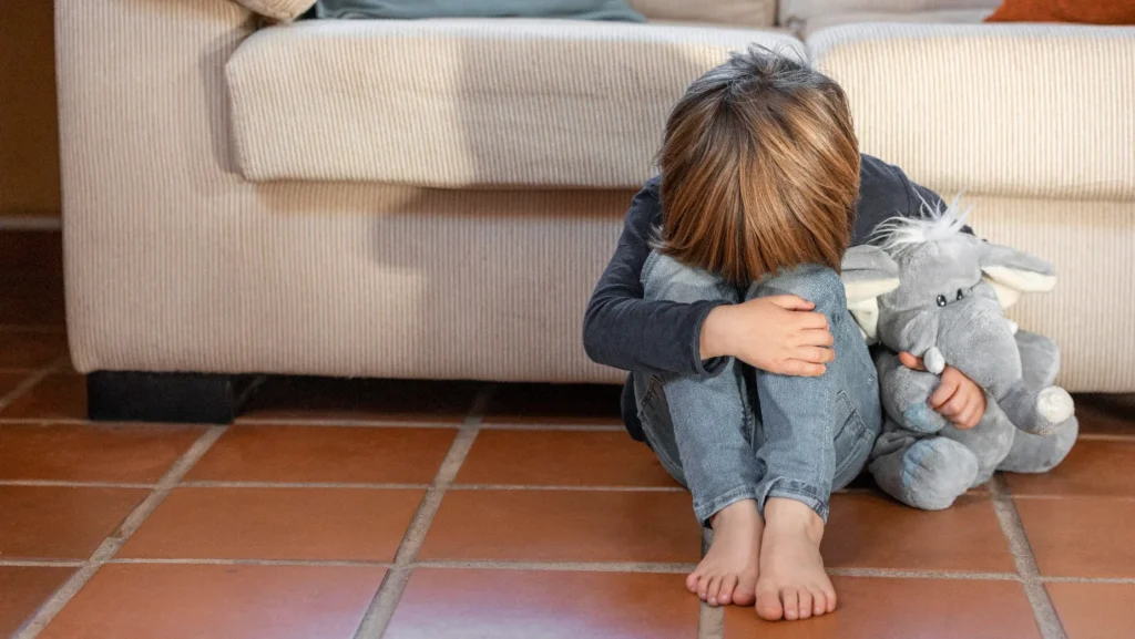 اسباب مشاكل الأطفال النفسية