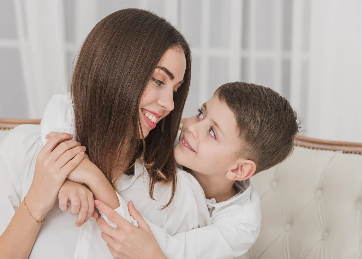 تعلق الطفل الزائد بالأم