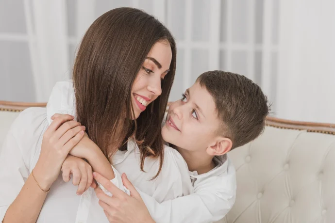 تعلق الطفل الزائد بالأم